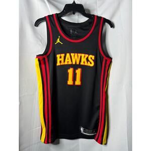 Atlanta Hawks Trae Young #11 NBA Swingman Jersey Men's Sz S 40 REPLICA Fan Based